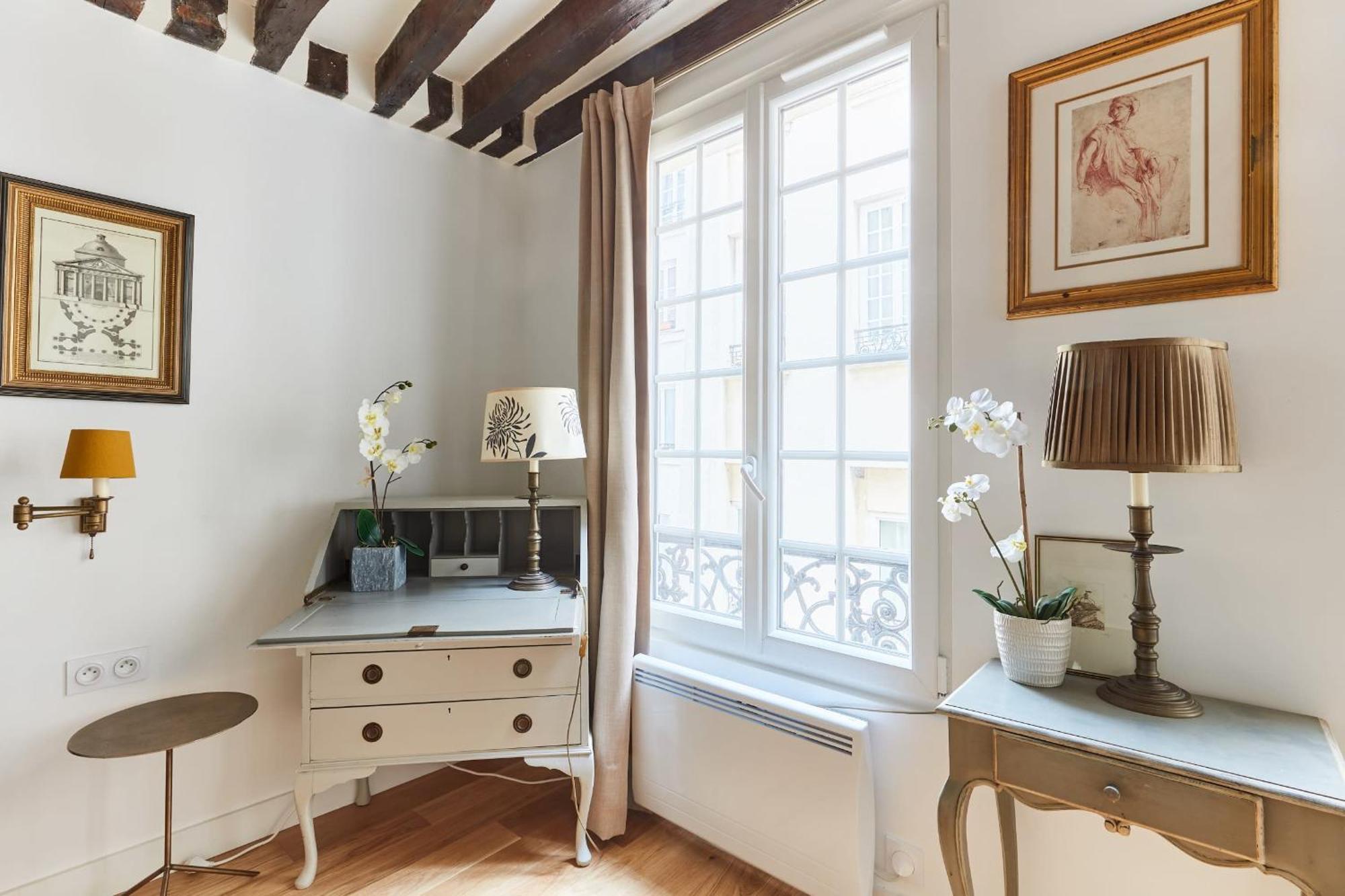 Bnbnova - Le Marais Appartement *